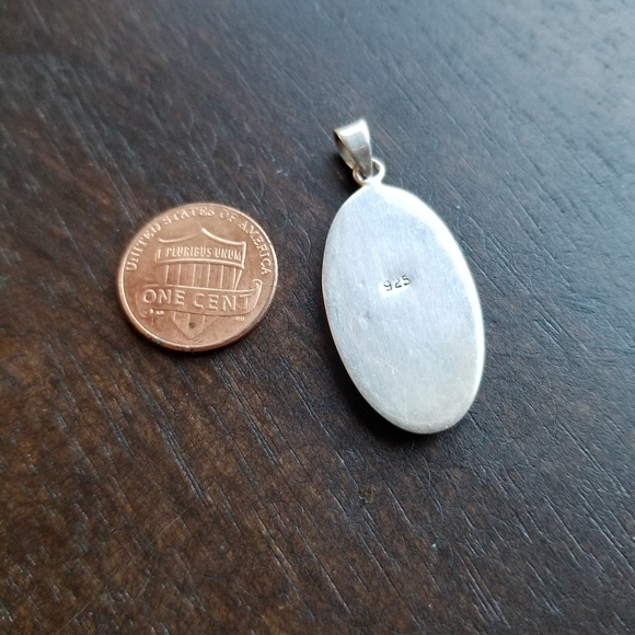 Mother of Pearl & 925 Sterling Silver Pendant - Picture 2 of 2